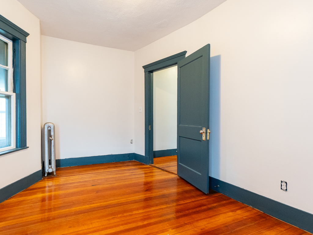 5 bed, 2 bath apartment for rent at 46 Shepton St Unit 2, Dorchester — photo 34 of 64