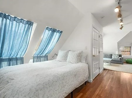 44 High St, Brookline Village