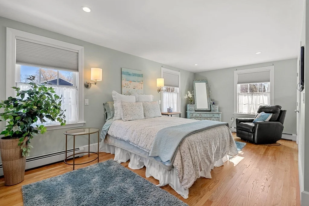 9 Brimblecomb, Marblehead