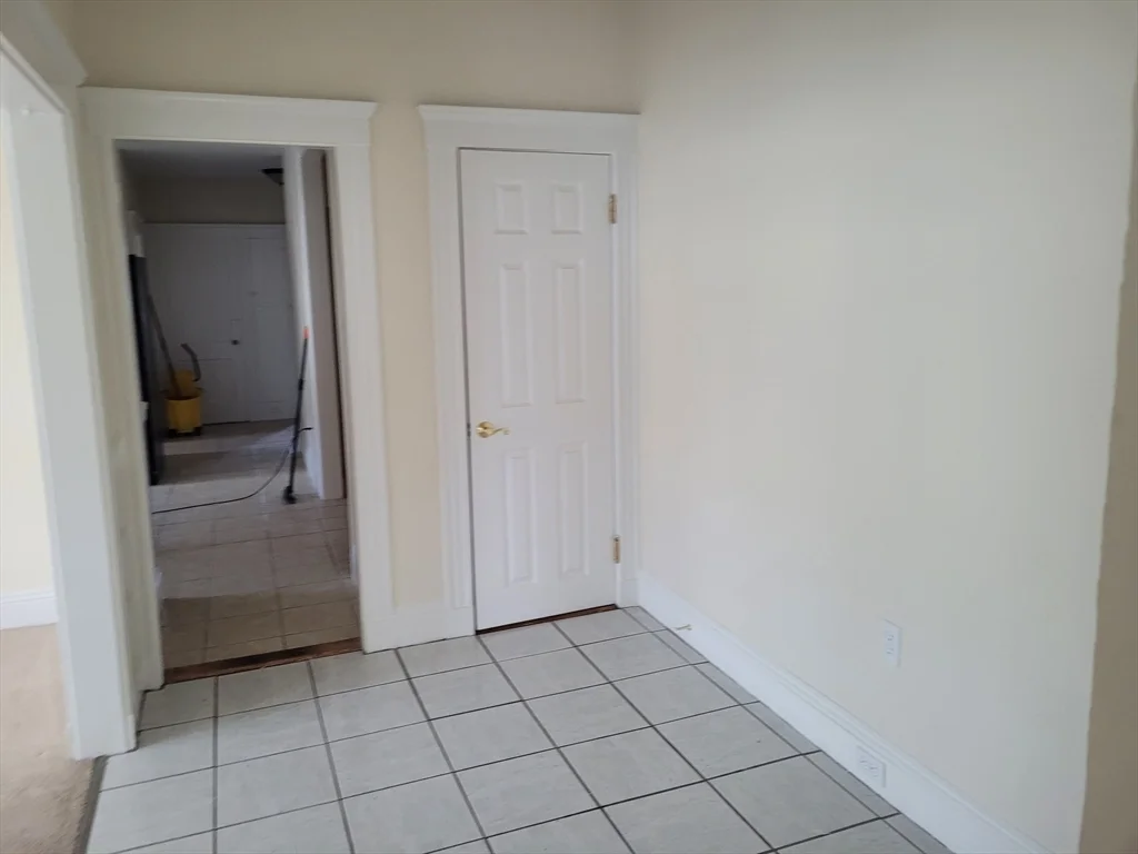 39 Irving St, Everett