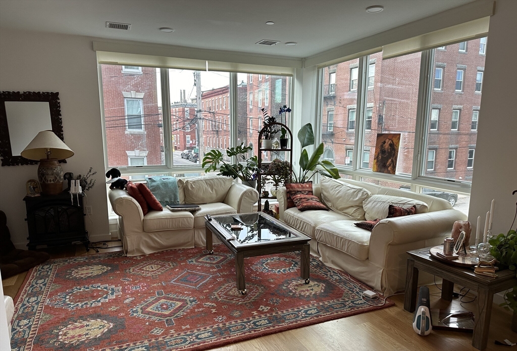 175 Gove St, East Boston