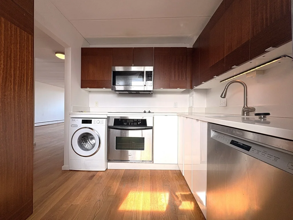 345 Harvard St, Mid-Cambridge