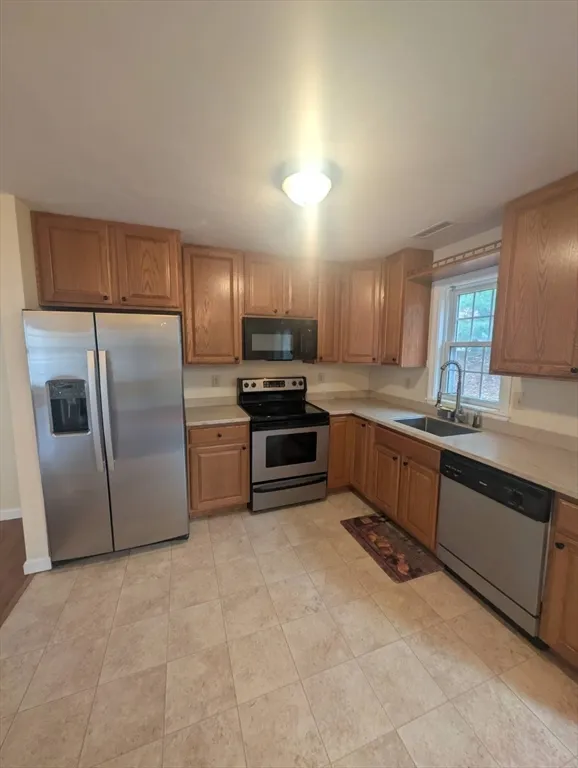 10 Beverly Cv, Worcester