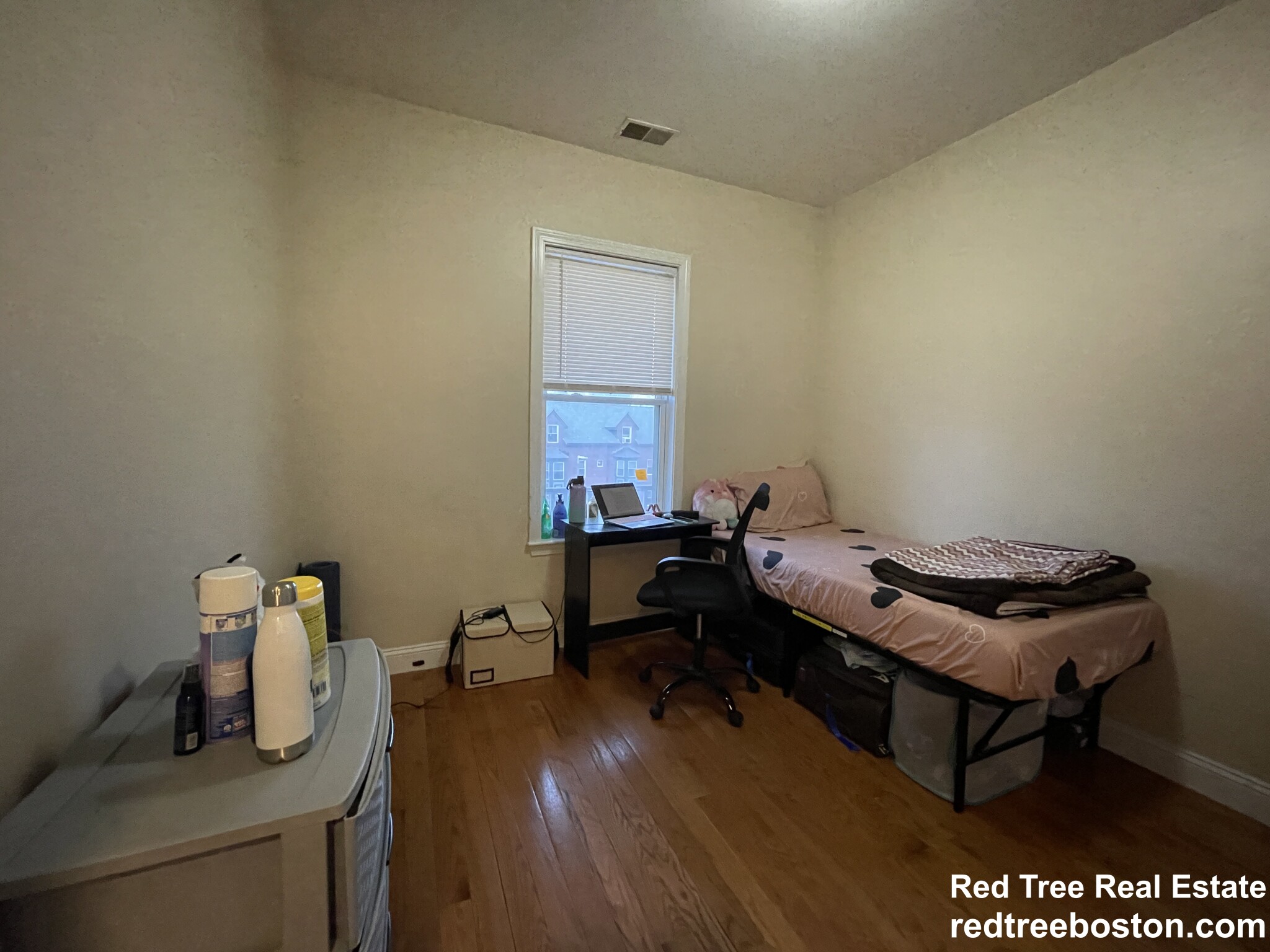 30 Circuit St, Roxbury