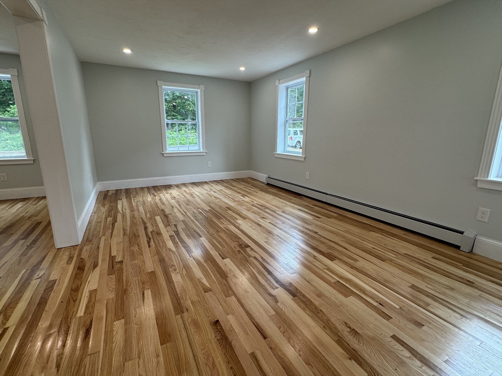 165 Baker St, Gardner