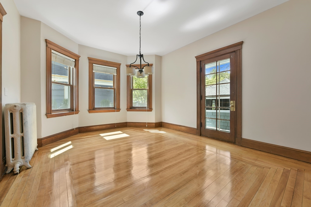 28 Meredith St, West Roxbury