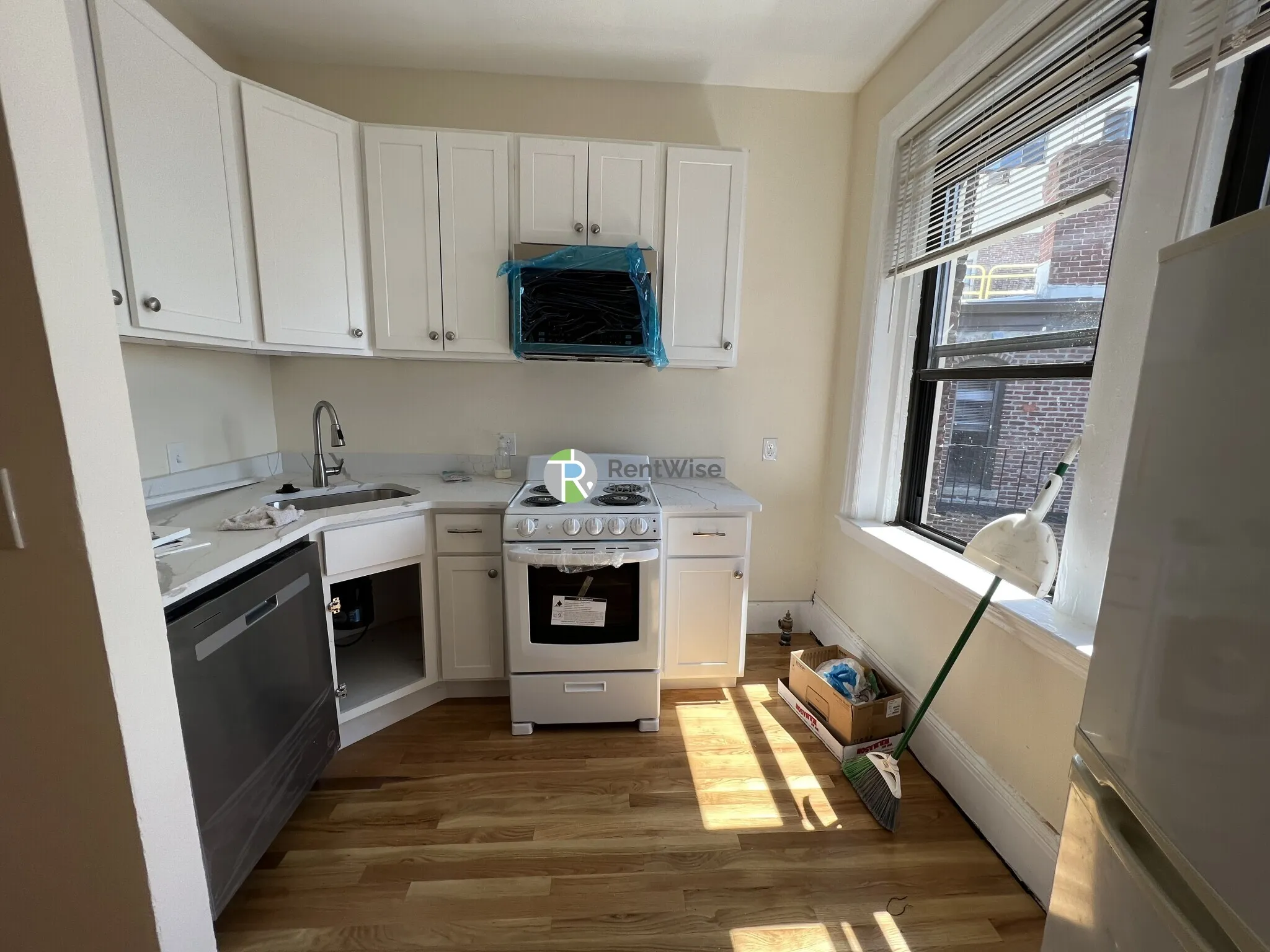 1212 Commonwealth Ave, Brighton