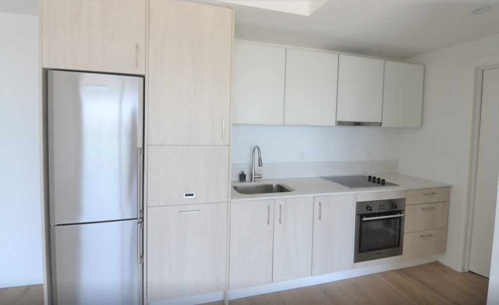 1282 Boylston St, Fenway