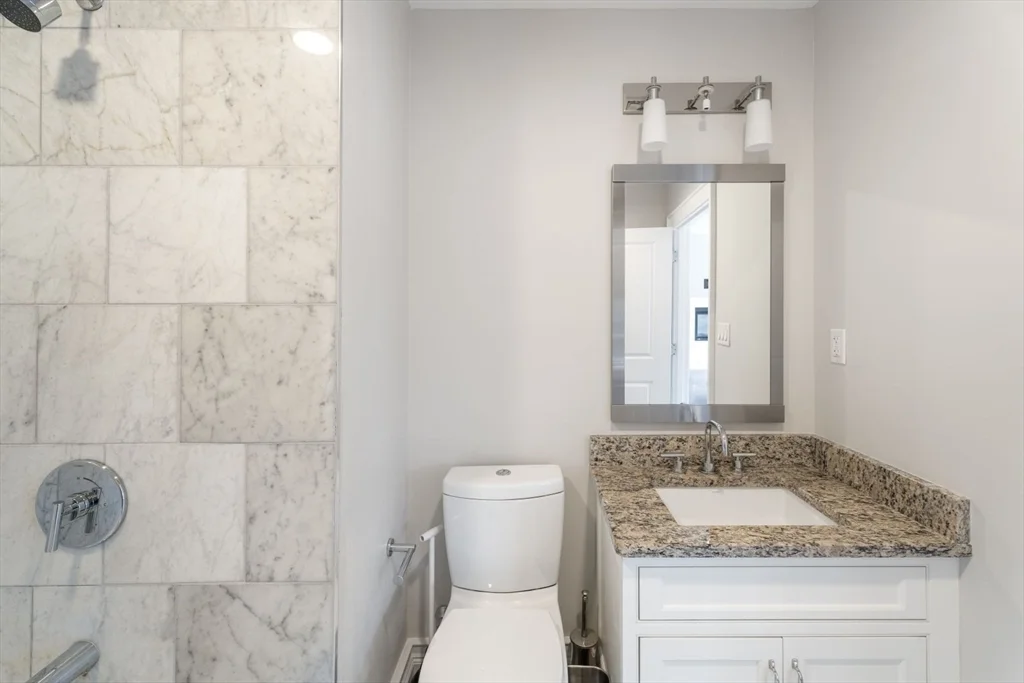 616 E 4th St, South Boston