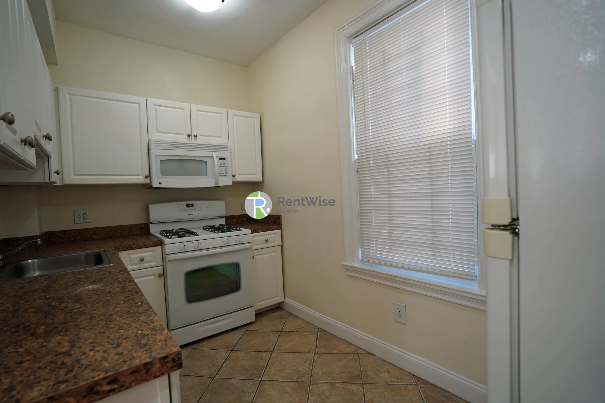 53 Ashford St, Allston