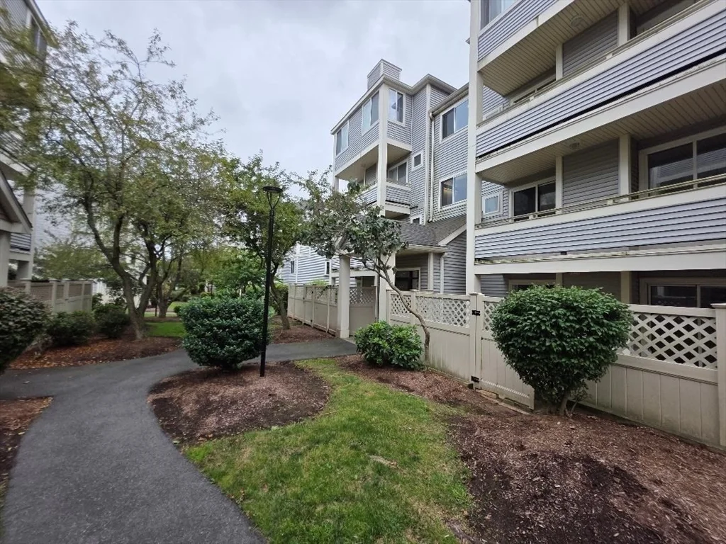 200 Falls Blvd, Quincy