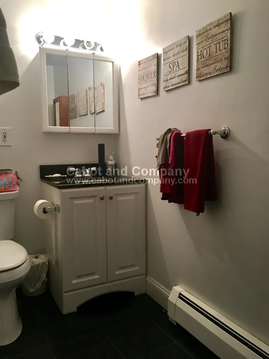 141 Beacon St, Back Bay