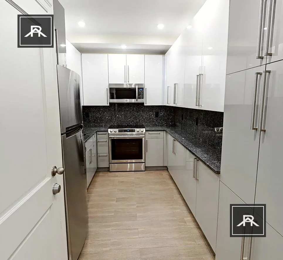 1616 Beacon St, Corey Hill