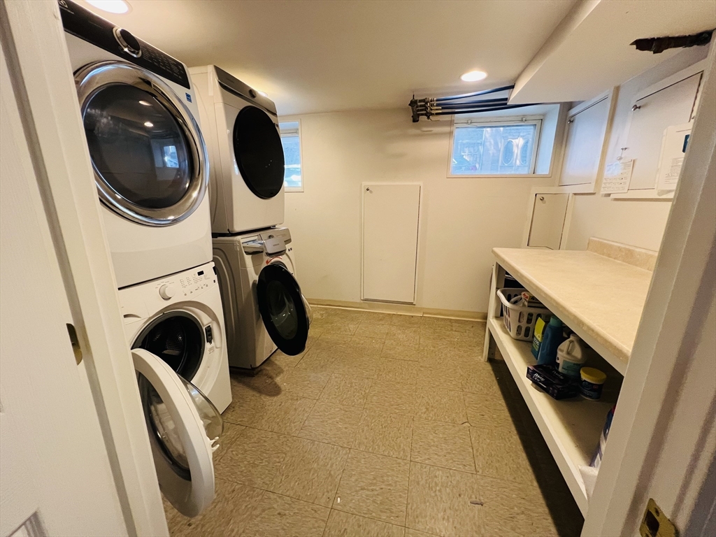 37 Mt Vernon St, Charlestown