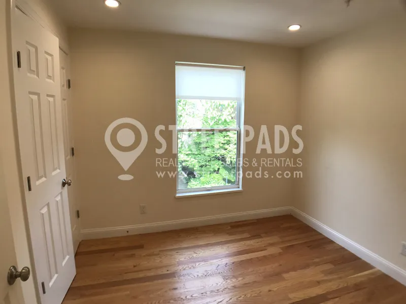 379 Harvard St, Mid-Cambridge