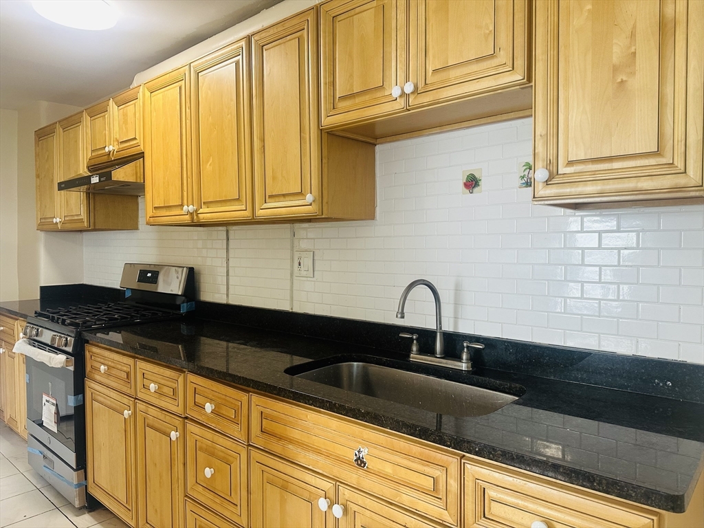 230 Fayette St, Quincy