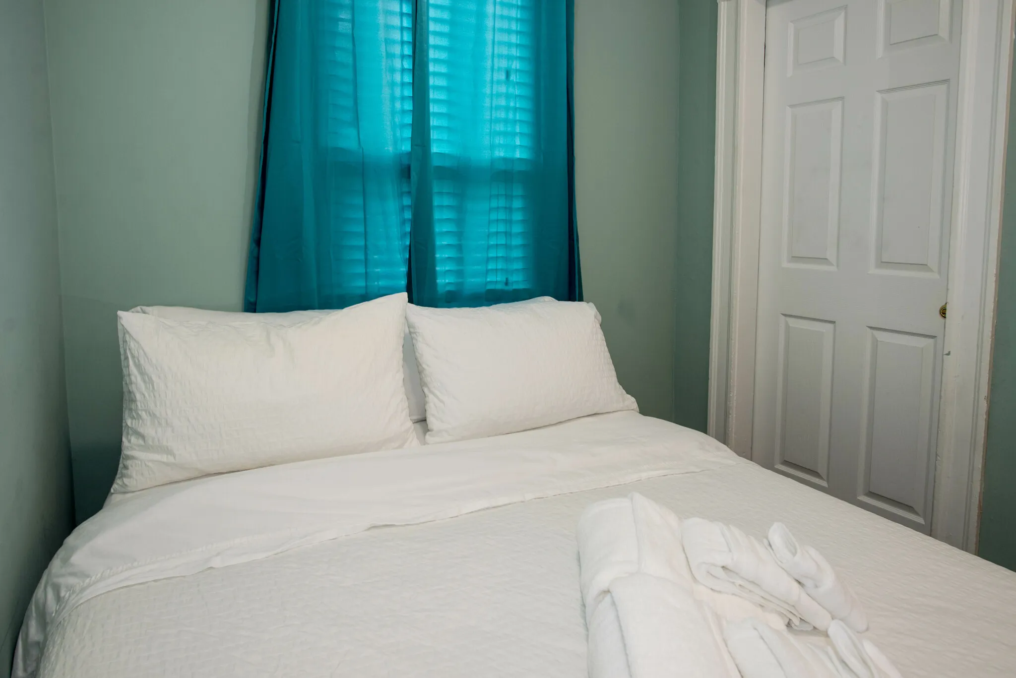 42 Everett St, East Boston