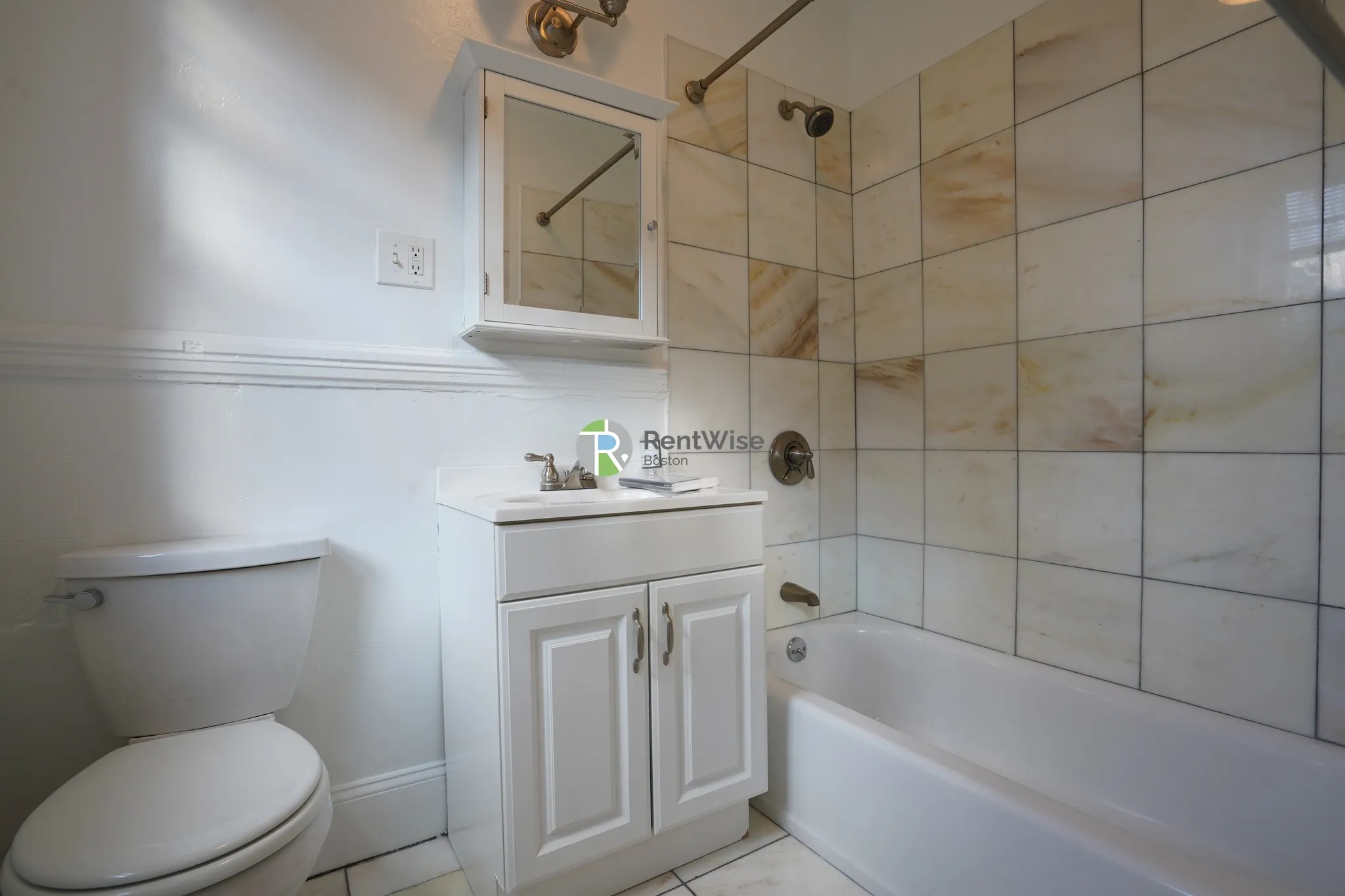 82 Brainerd Rd, Allston