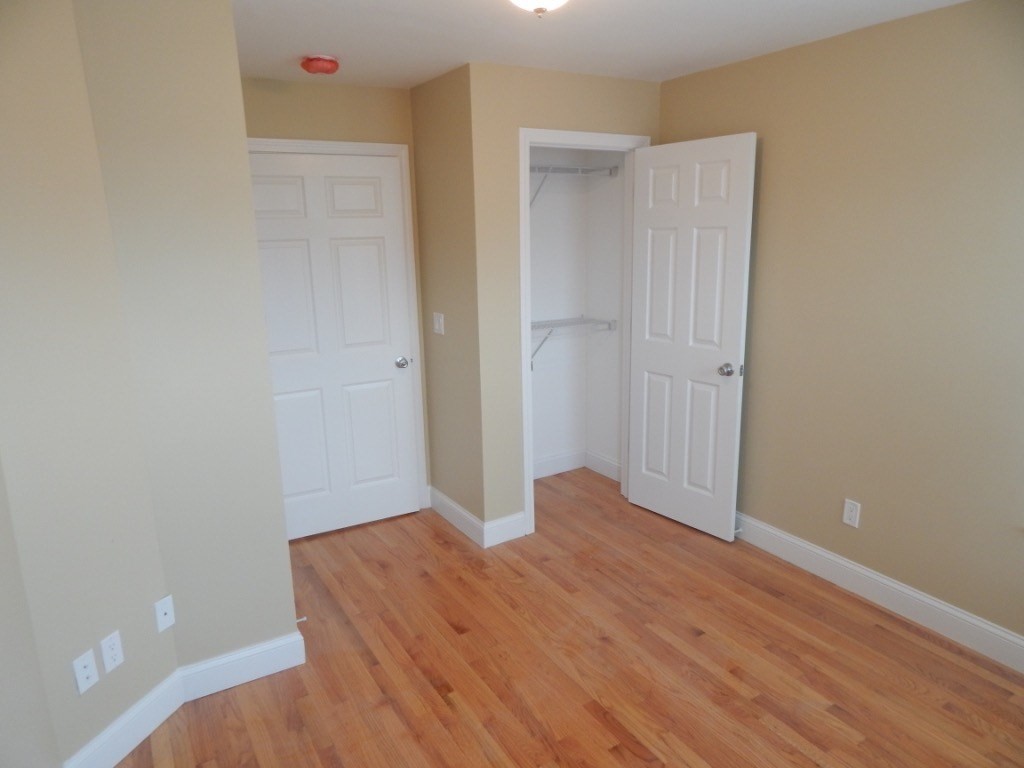 28 Chelsea St, East Boston