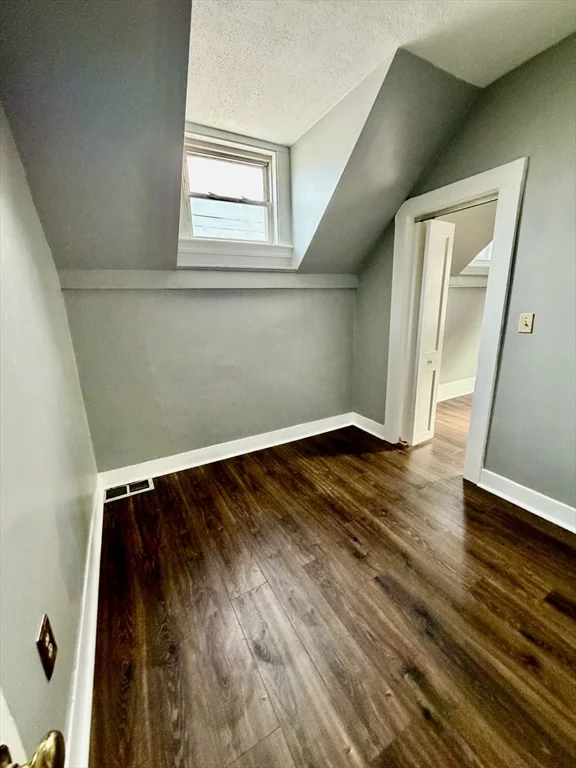 86 Maplewood Ave, Gloucester