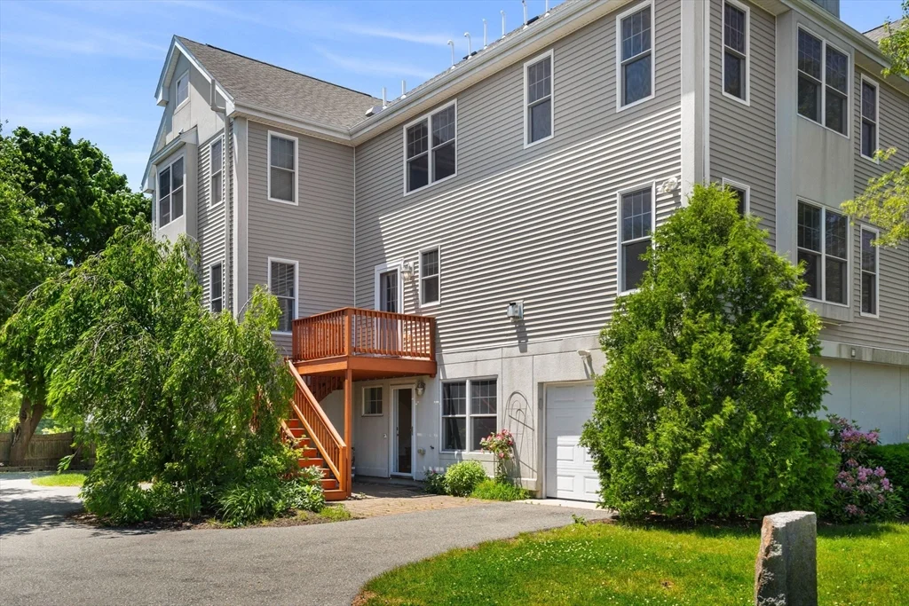 157 Clay St, Wollaston