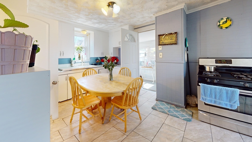 29 Dresser St, Southbridge