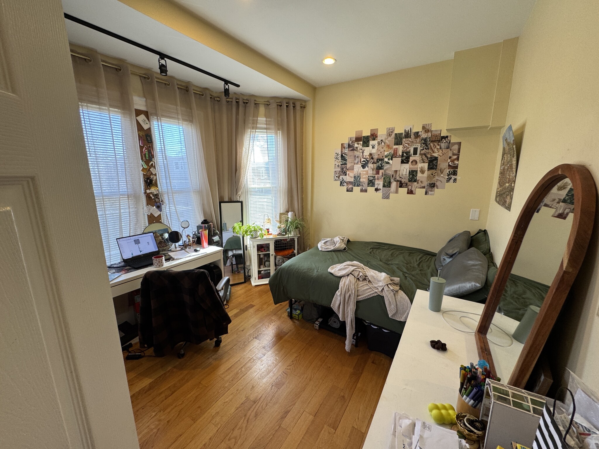 208 Holland St, Teele Square