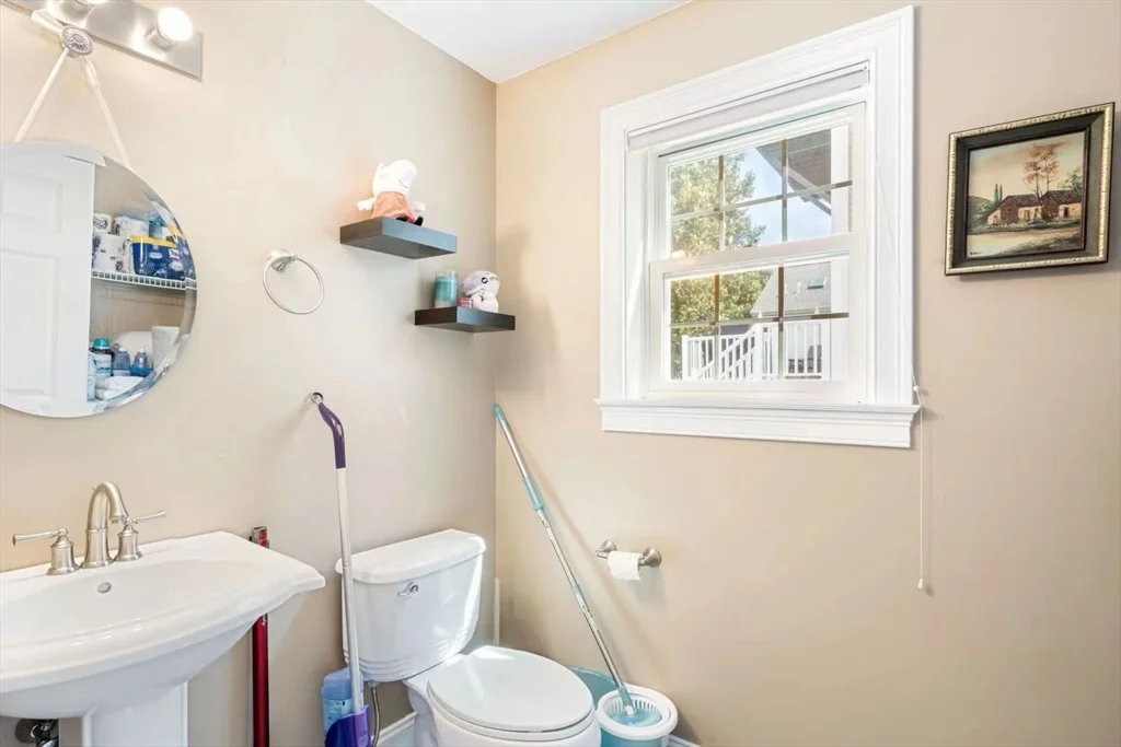 83 Orient, Arlington