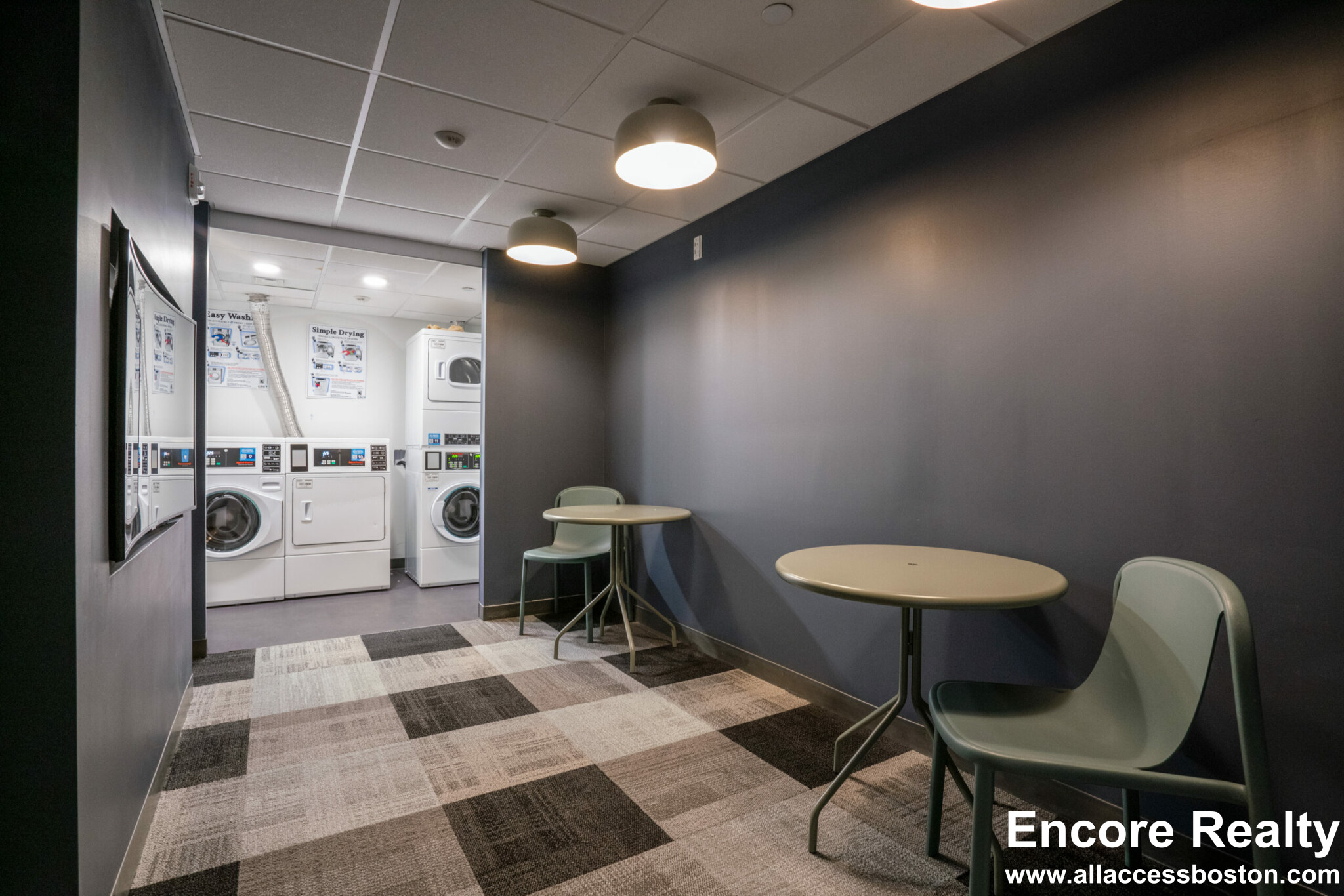 100 Hemenway St, Fenway