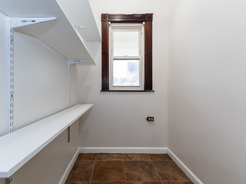 5 bed, 2 bath apartment for rent at 46 Shepton St Unit 2, Dorchester — photo 39 of 64