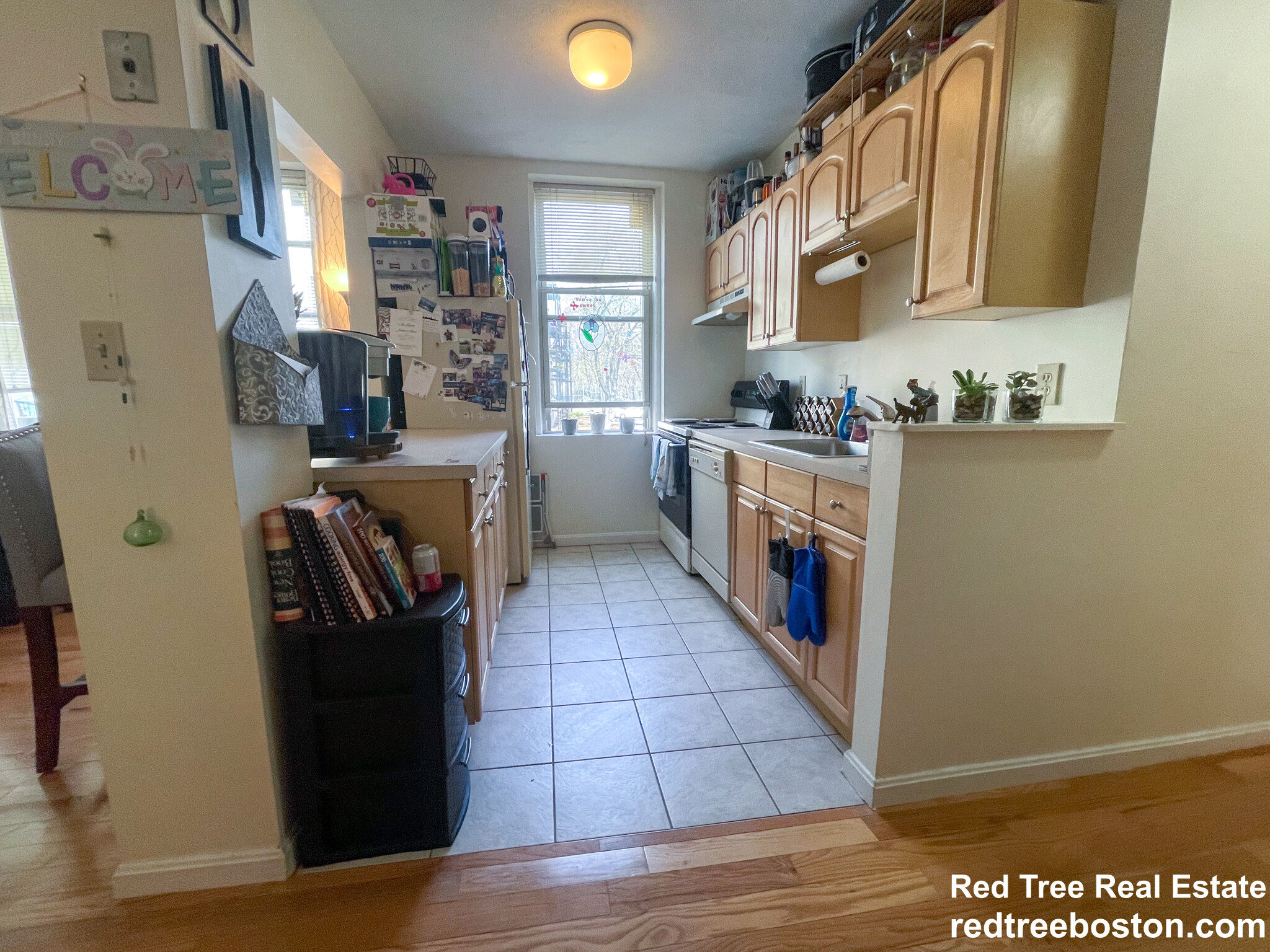 1423 Commonwealth Ave, Brighton