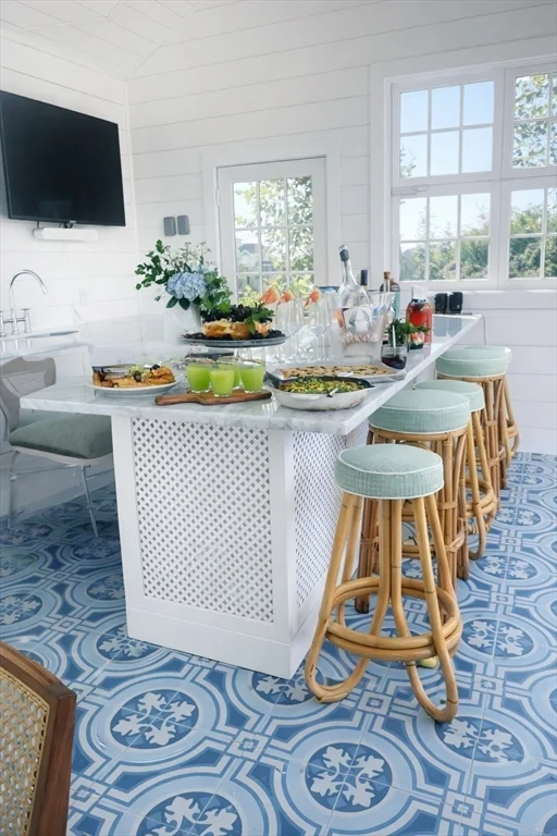 7 Packet Dr, Nantucket