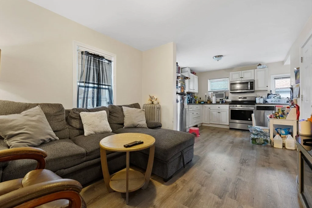 19 Alfred St, Everett