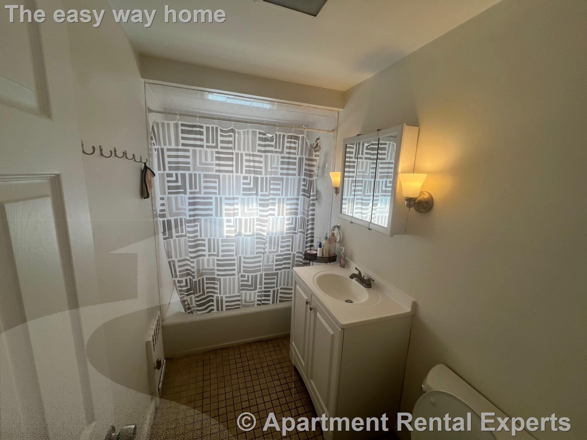 73 Frederick Ave, Tufts