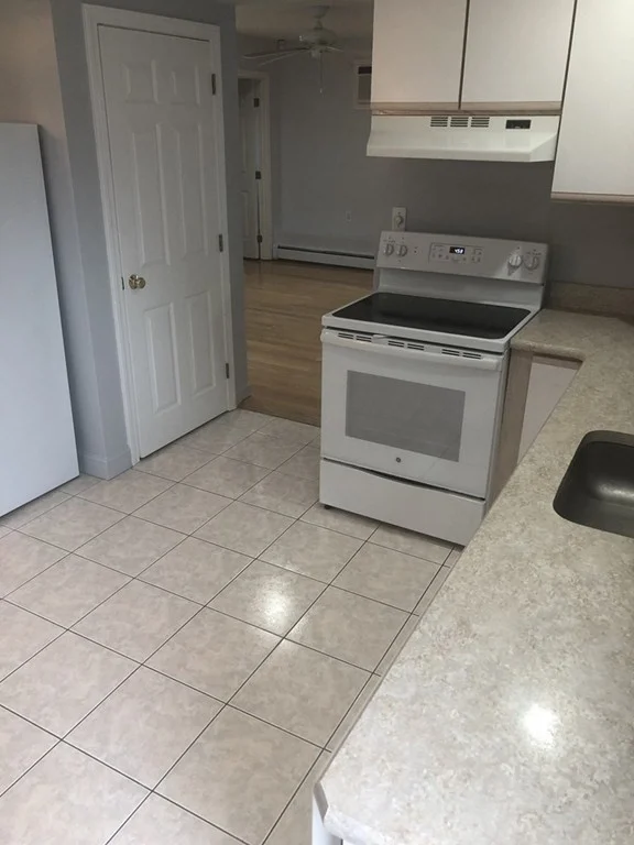 18 Belmont Park, Everett