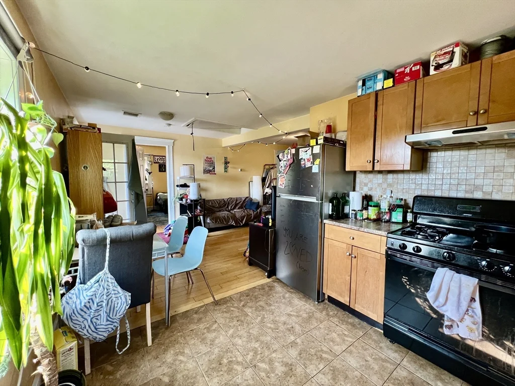 13 Centre St, Roxbury