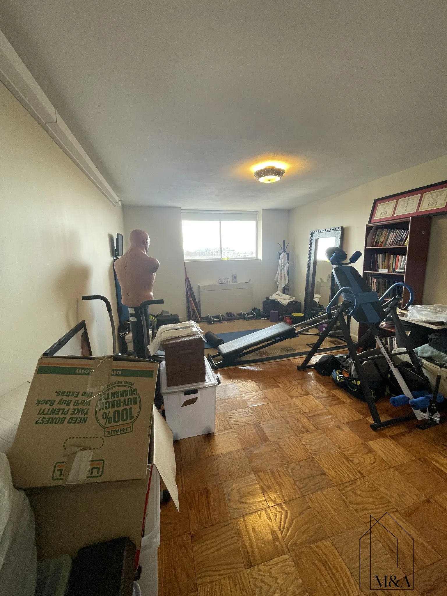 101 Monmouth St, Longwood