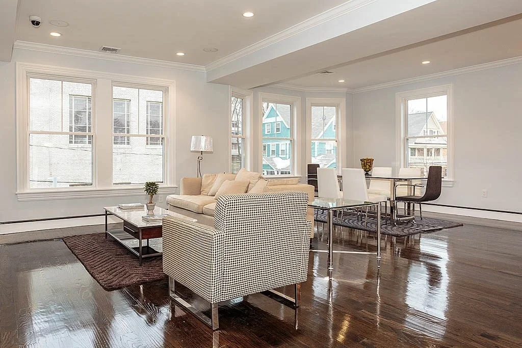 27 Howland St, Roxbury