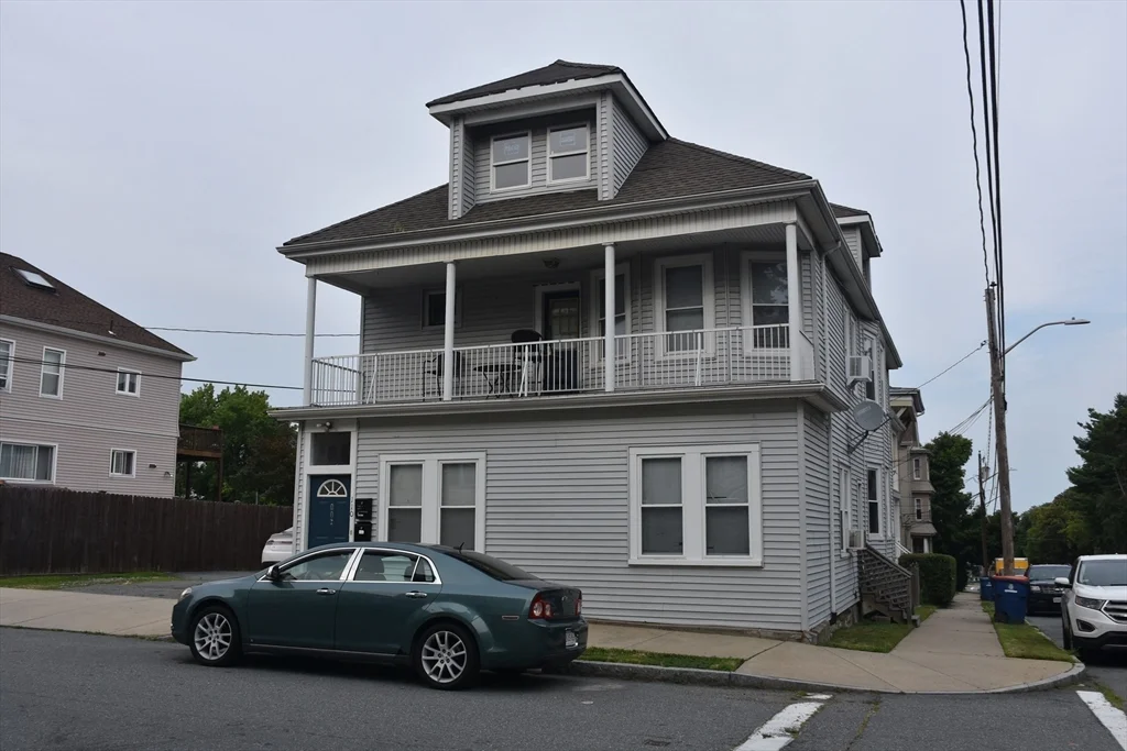 110 Reynolds St, New Bedford