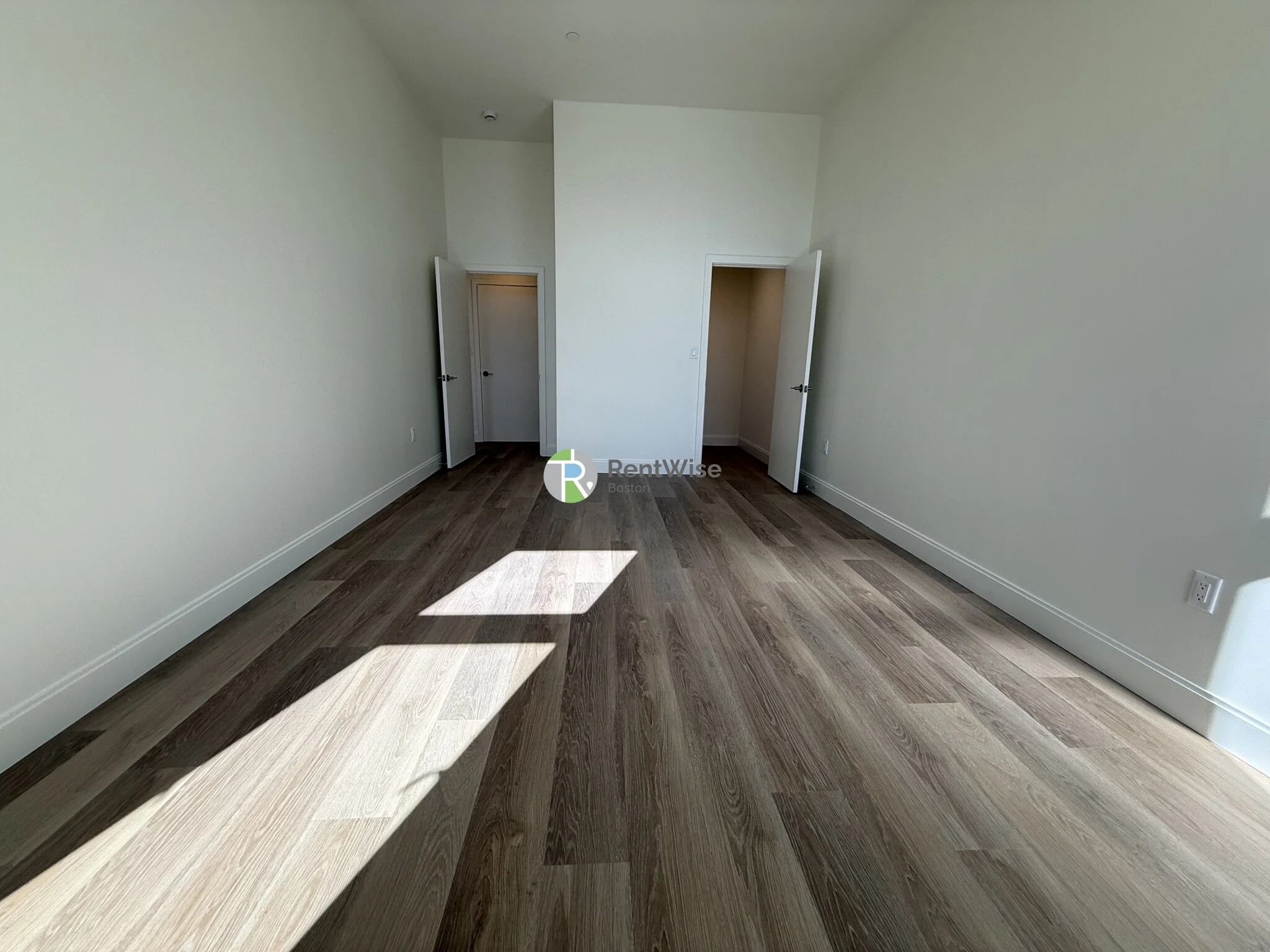 1079 Commonwealth Ave, Allston