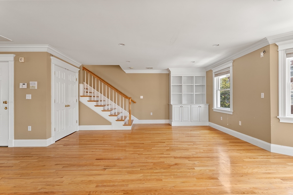 210-212 W 9th St, South Boston