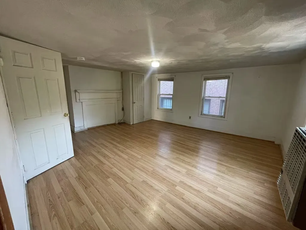 251 Broadway, The Port