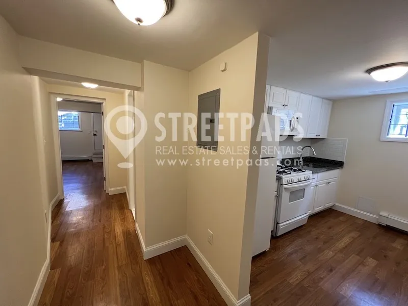 381 Harvard St, Mid-Cambridge