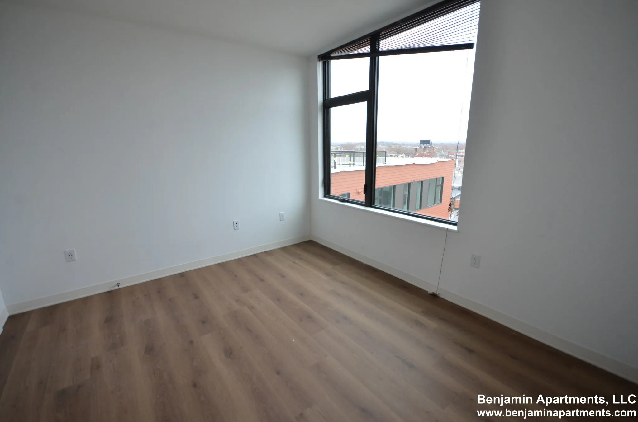 89 Brighton Ave, Allston