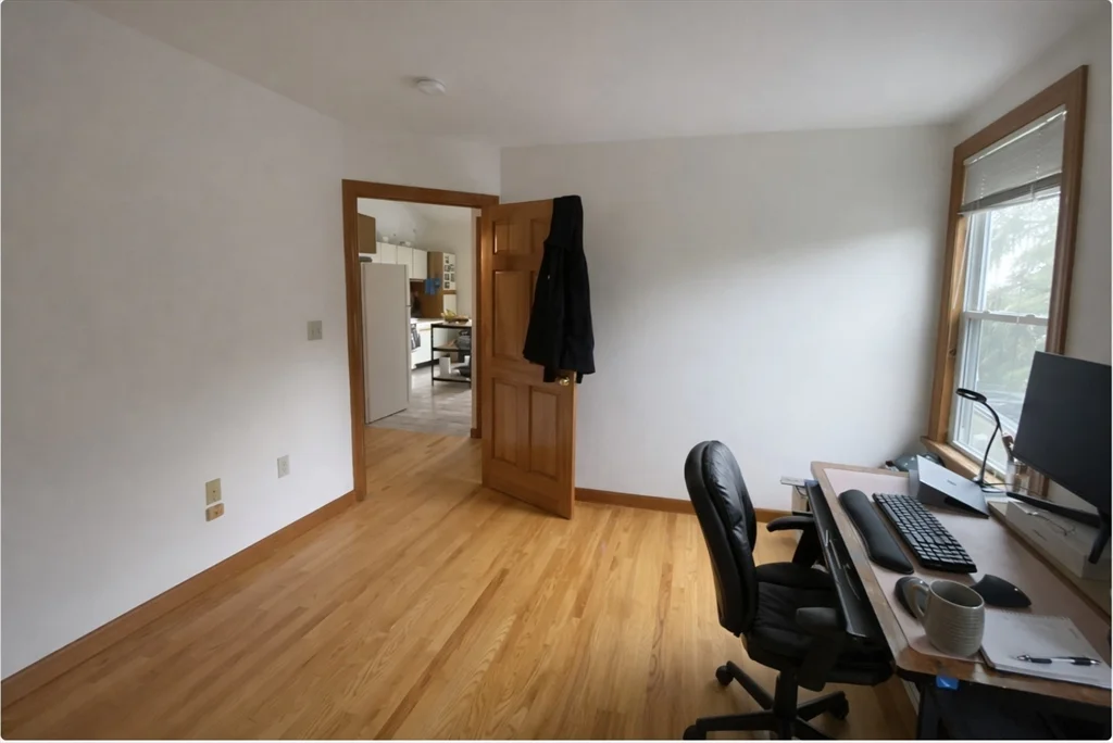 30 Newbern St, Jamaica Plain