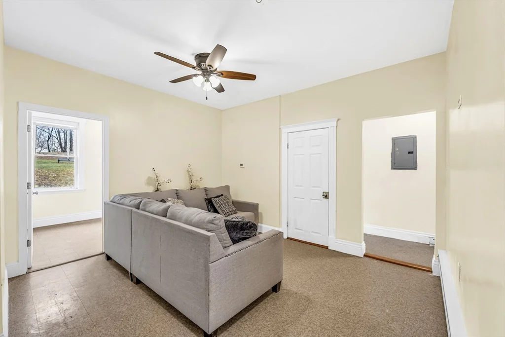 86 Winthrop St, Roxbury