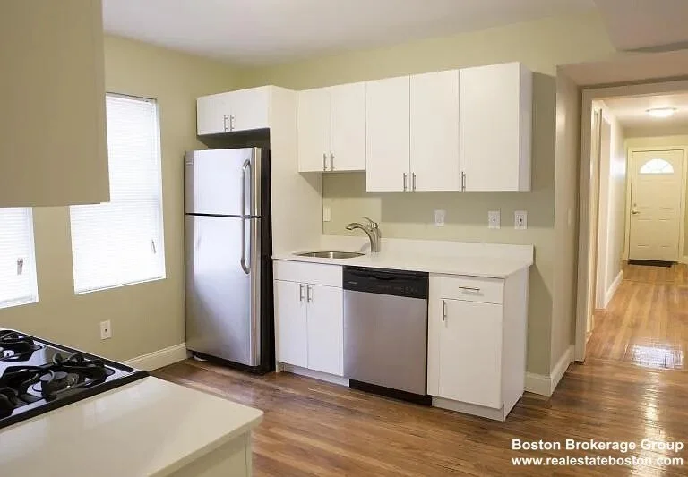 4043 Washington St, Jamaica Plain