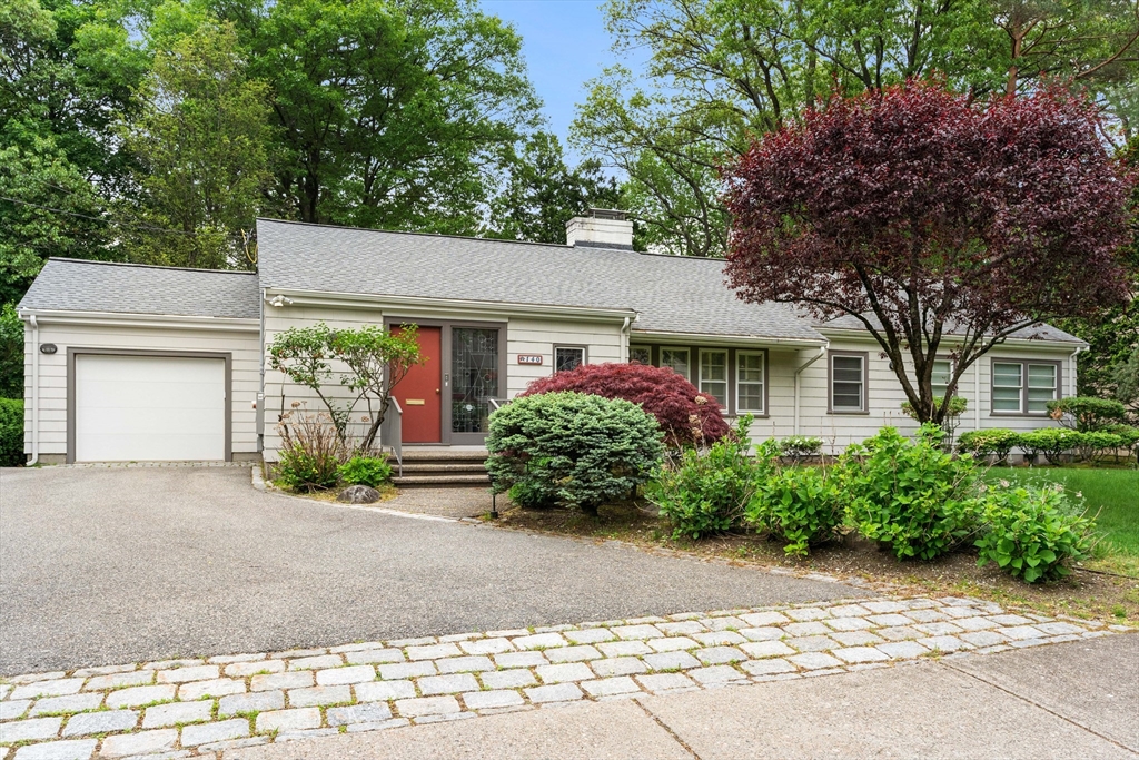 140 Paulson Rd, Waban