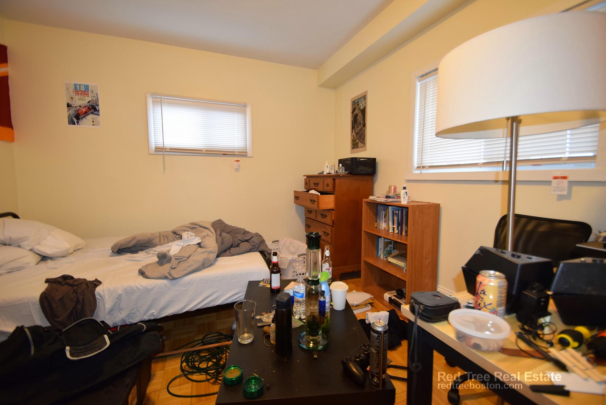 6 bed, 3 bath apartment for rent at 44 Pratt St, Allston — photo 22 of 26