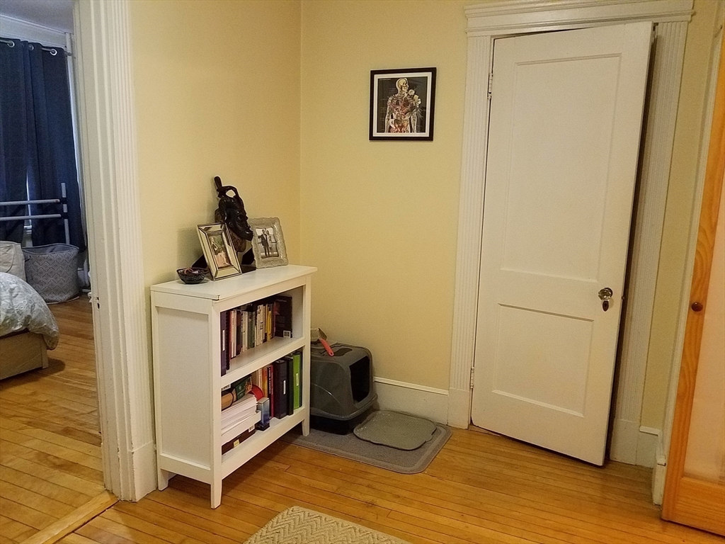 12 Royce Rd, Brighton